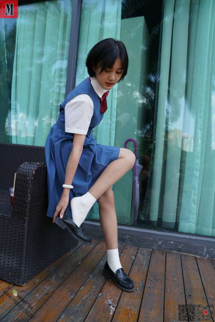 图片[3]-一副学生模样的短发姑娘【112P】20023-靓街拍