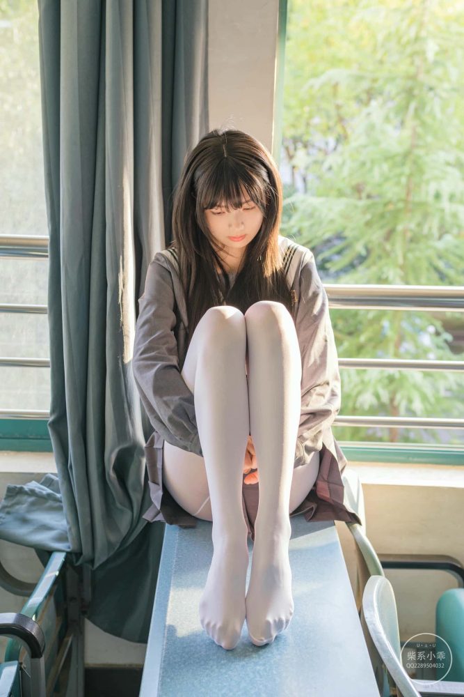 白丝清纯少女真的太可爱了【60P】J2001-靓街拍