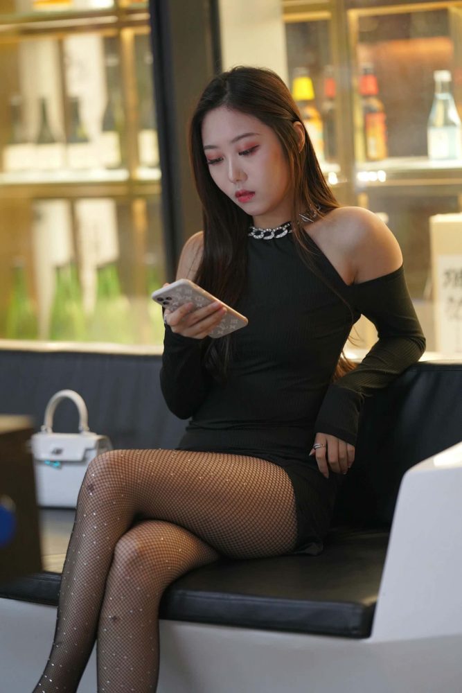 非常妩媚的网格丝袜女孩【186P】000037-靓街拍