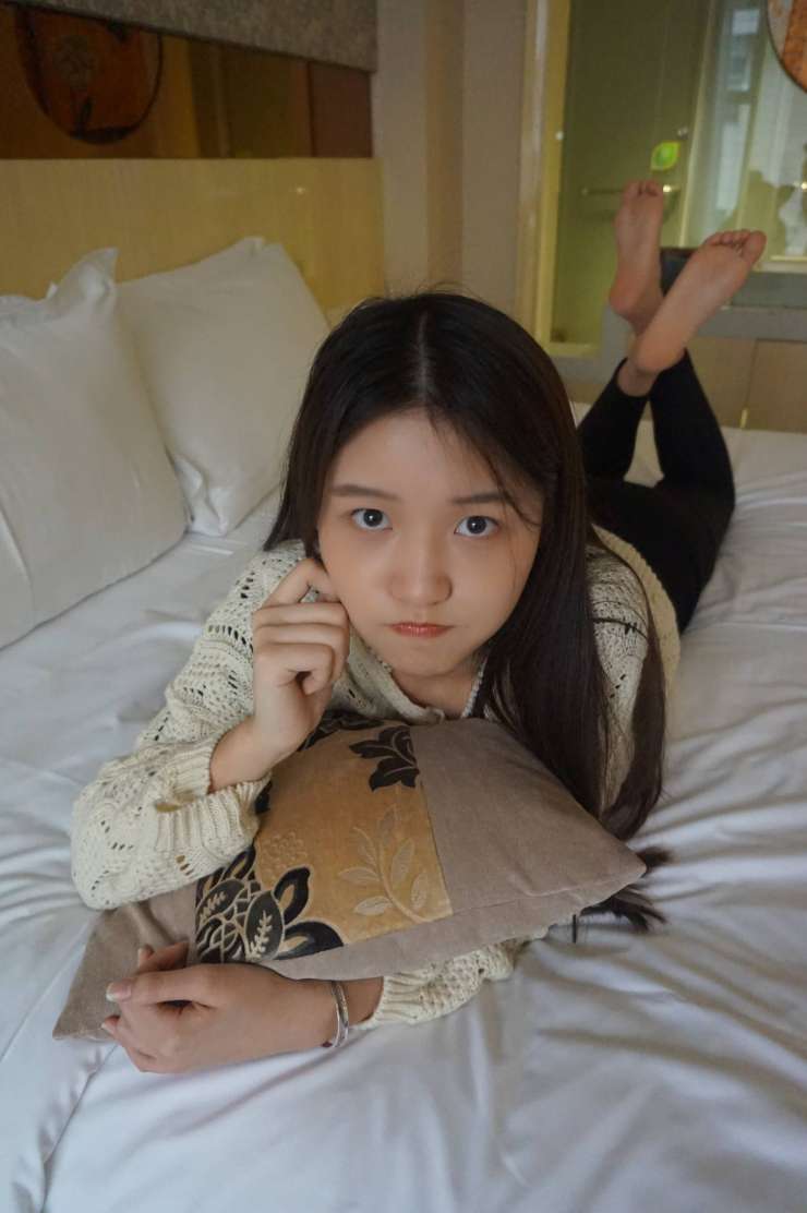 图片[4]-眼神很清澈的赤脚女孩【59P】20020-靓街拍