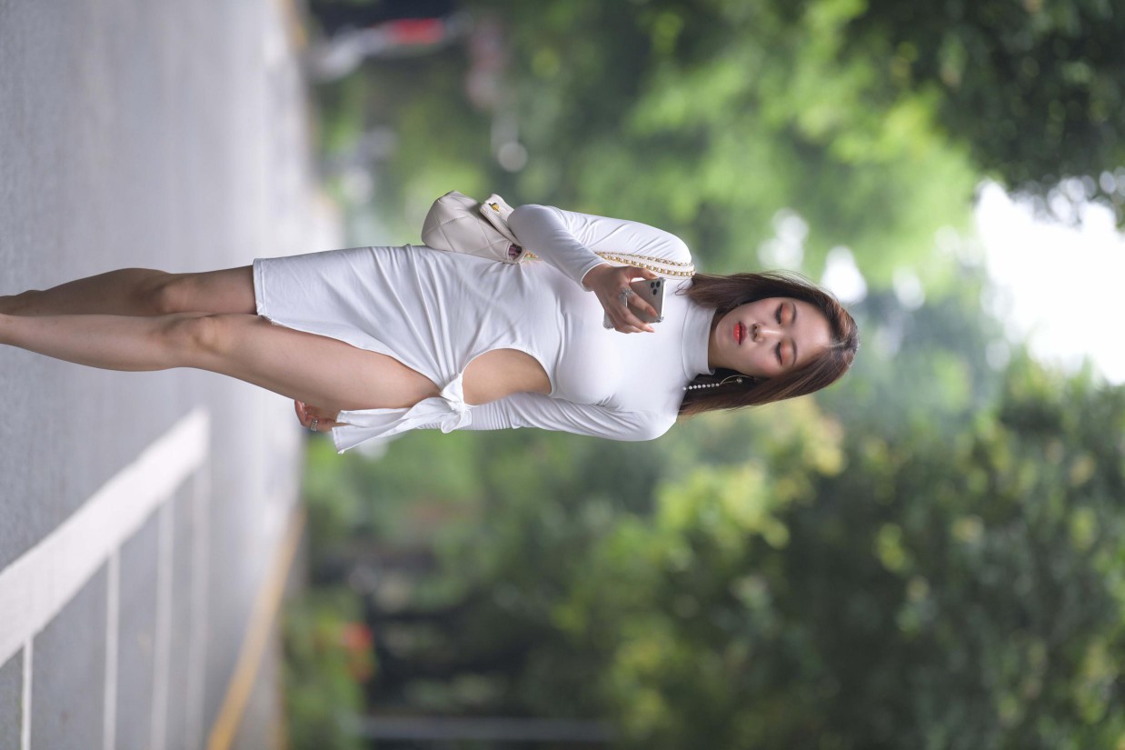 图片[4]-非常精致的侧边裙姑娘，忒好看了！【299P】00017-靓街拍