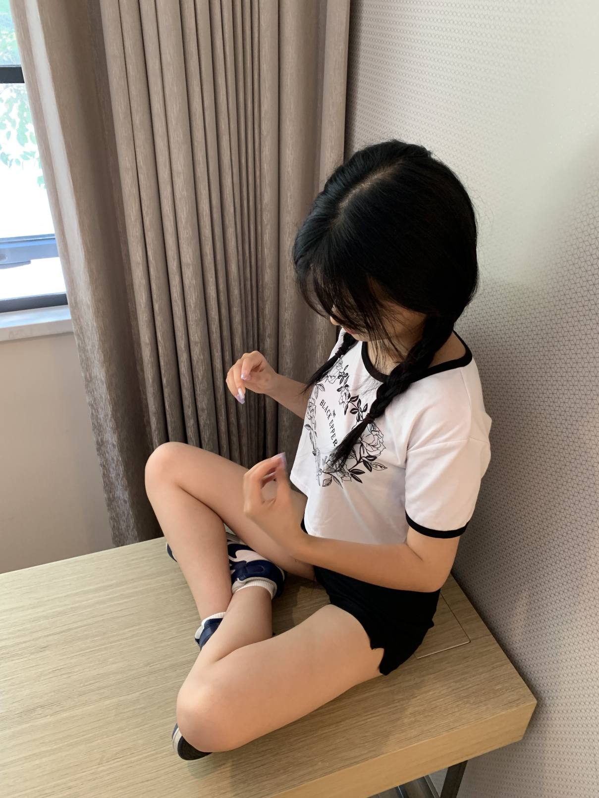 图片[4]-调皮的白袜女孩【149P】20017-靓街拍
