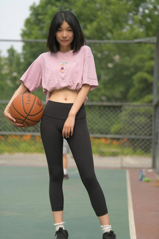 图片[4]-穿瑜伽裤打篮球的大三女孩J2198 463P1V-18.6GB-靓街拍