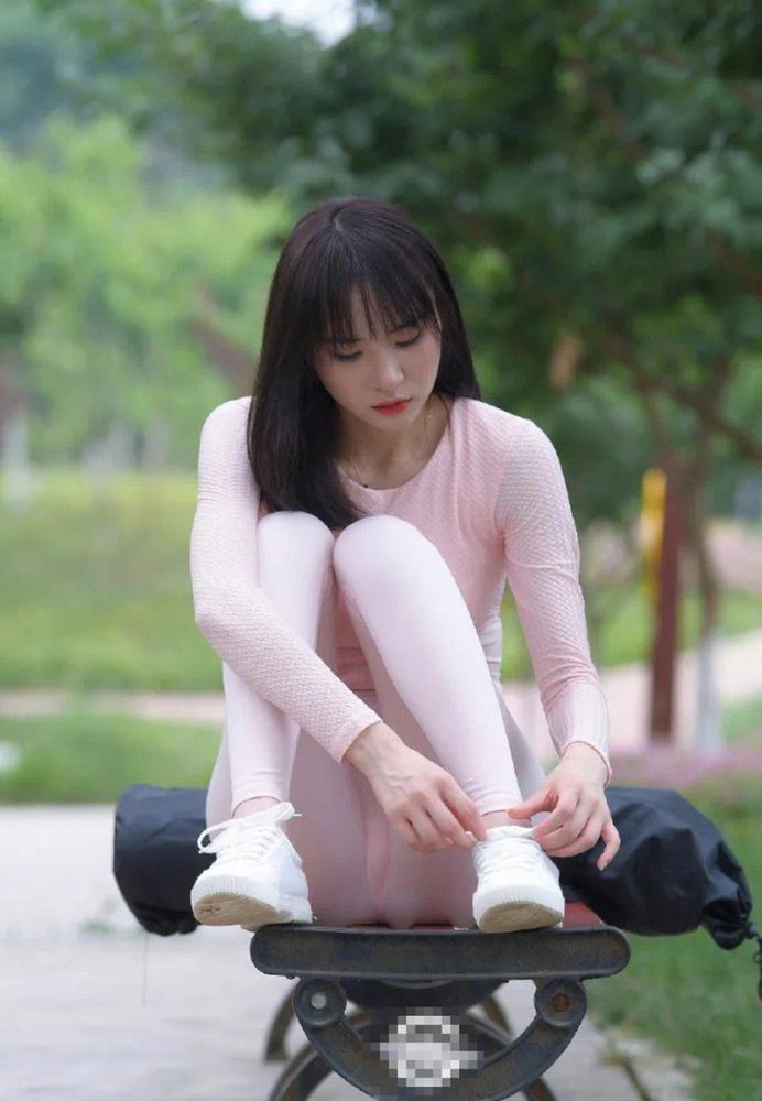 图片[4]-粉粉的瑜伽裤女孩太可爱了 J2090 854P1V-30.4GB-靓街拍