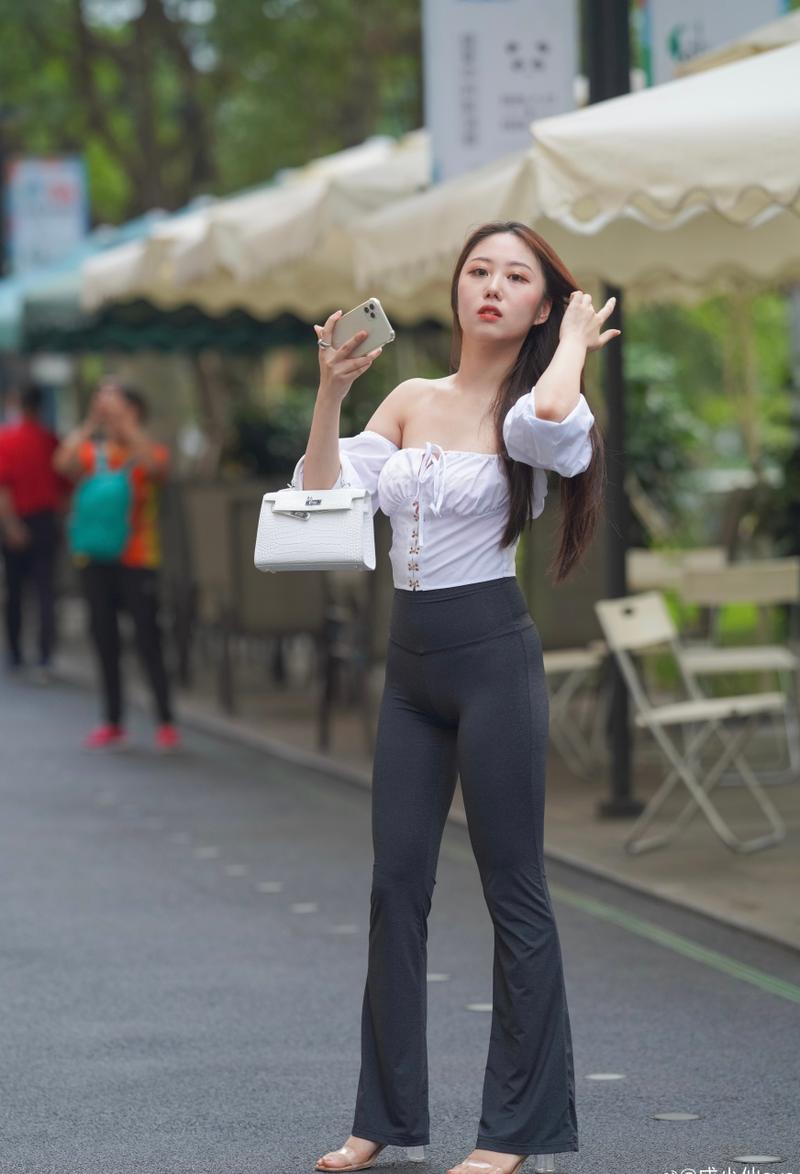 图片[2]-身材非常哇塞的瑜伽裤女孩  J1333 521P6V-21.6GB-靓街拍