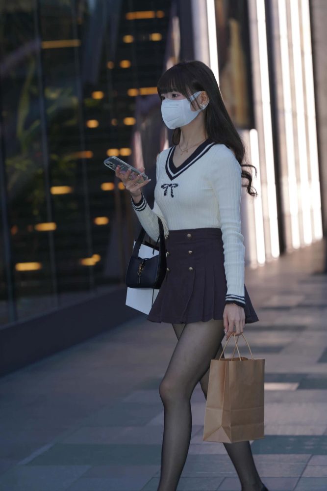 戴口罩的娇小短裙妹子【246P】C6142-靓街拍