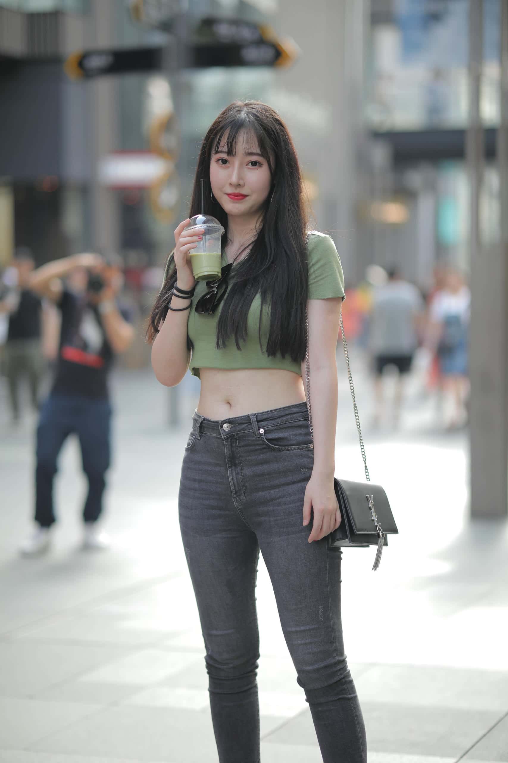 图片[2]-甜美靓丽牛仔裤女孩 【106P】J4144-靓街拍