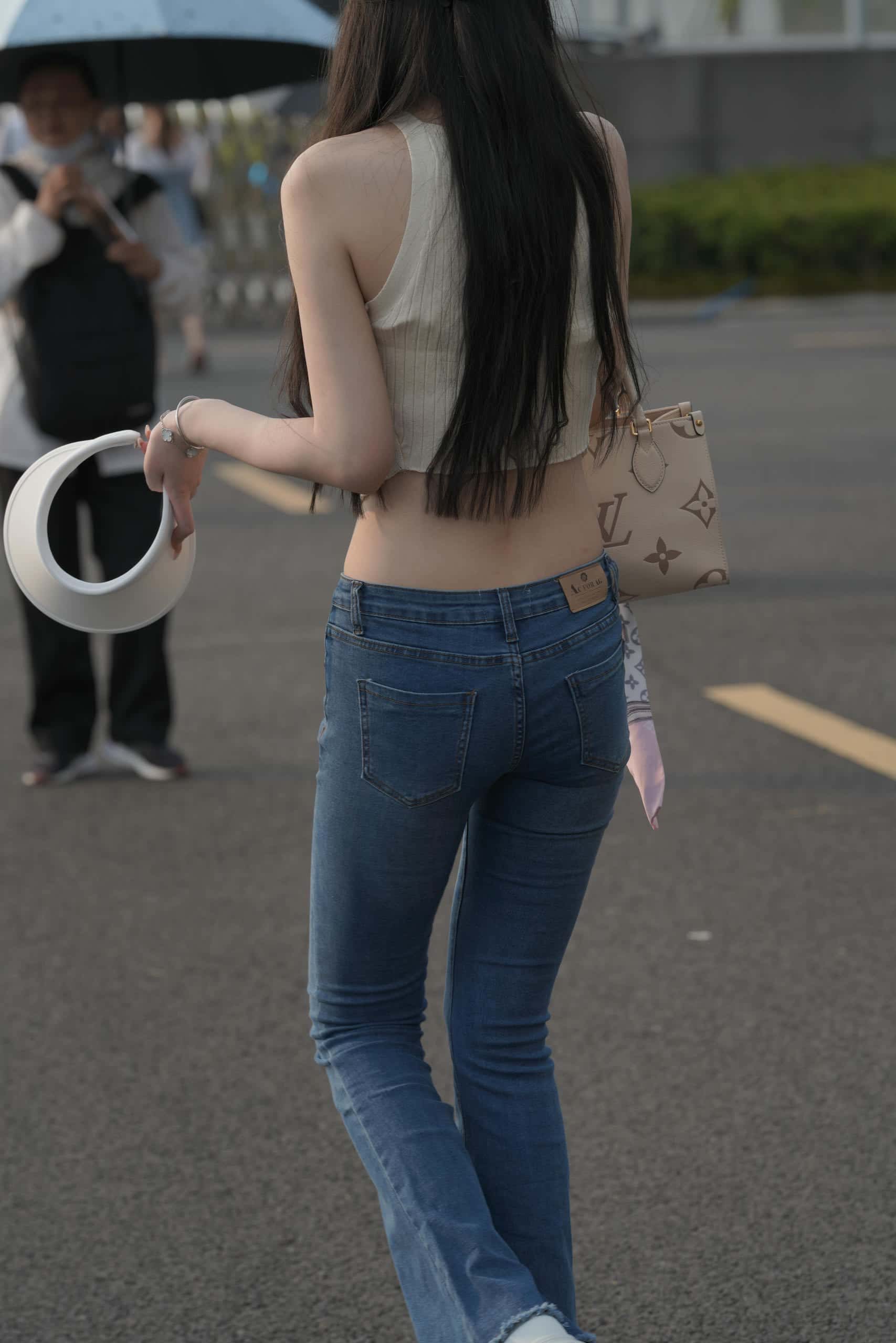 图片[4]-清纯喇叭牛仔裤女孩 【79P】J3591-靓街拍
