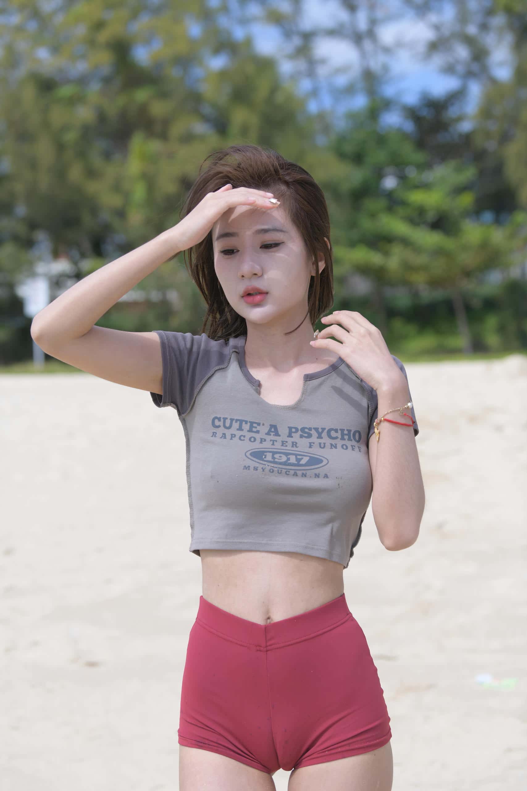 图片[3]-海边尽情玩耍的短发姑娘【784P】P207-靓街拍